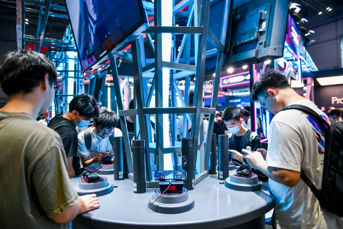 巴適得板~|寧美黑科技產品閃耀成都核聚變_游戲